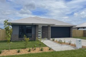 Modern House with Lawn in Laidley QLD